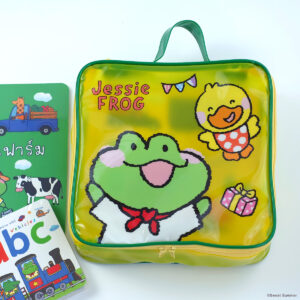 Gift Set : ชุดหนังสือนิทานเด็ก Jessie Frog 8 เล่ม (ชุดกระเป๋าเหลือง)